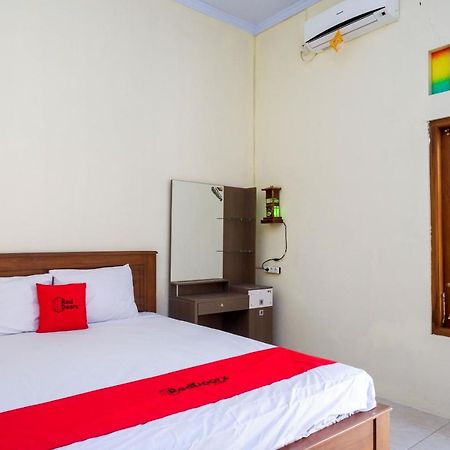 Reddoorz @ Umbul Ponggok Waterpark Klaten Extérieur photo